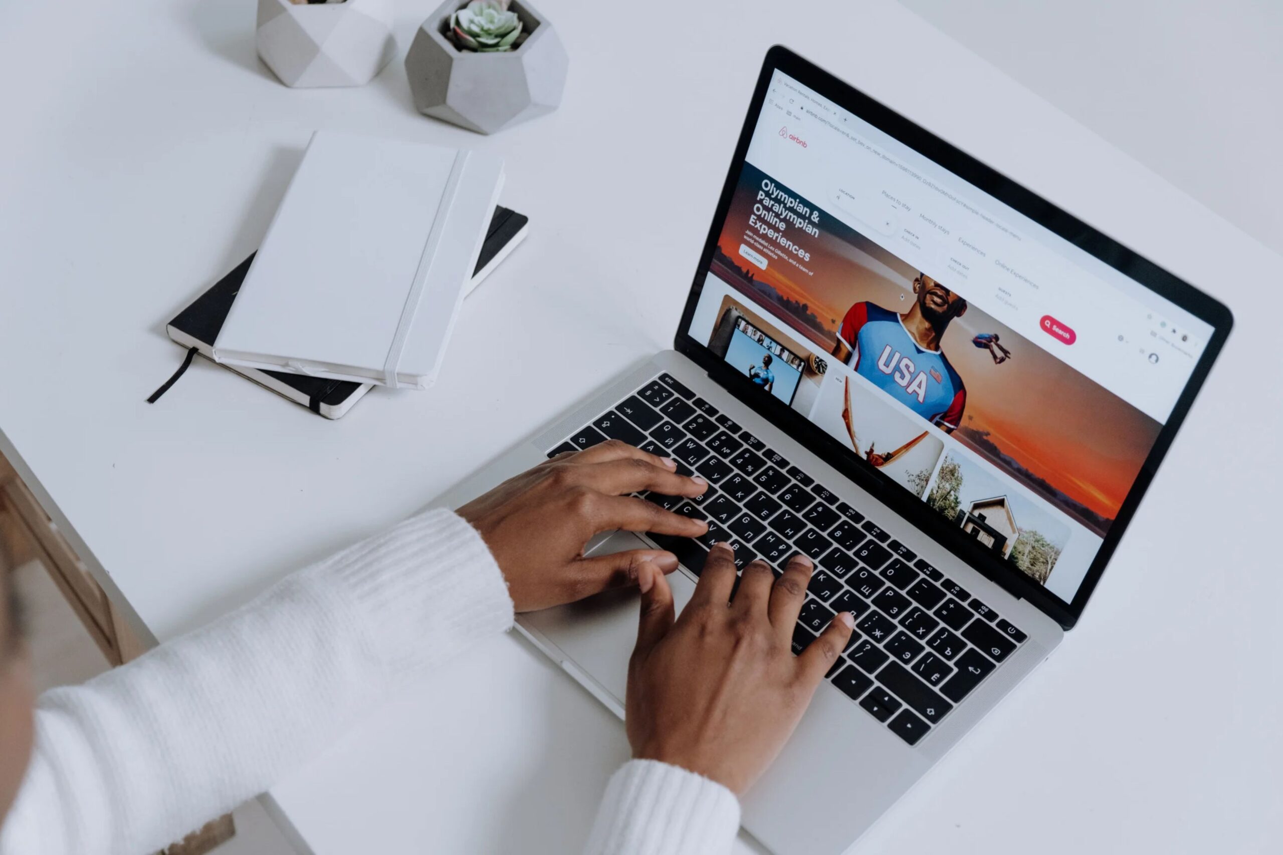 Google Ads Management: DIY vs Hiring an Agency